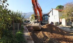 Menderes’te Gazi Mustafa Kemal Caddesi yenileniyor