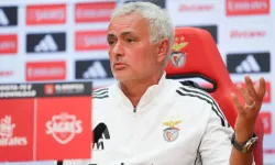Mourinho ilk derbisinde Portekiz'i karıştırdı!