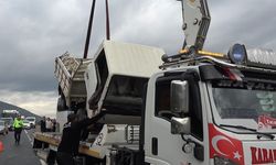 Muğla'da kamyonet kazası! Yolcu otobüsü ile kamyonet çarpıştı