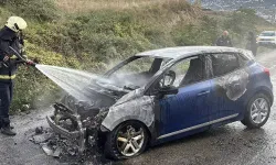 Ünlü futbolcunun kullandığı otomobil seyir halindeyken alev aldı!