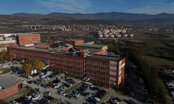 Şakalaşmak için kompresörü işçinin makatına tuttu! Kalın bağırsağı yırtıldı