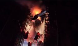 İzmir-İstanbul Otoyolu alev aldı! İki tır çarpıştı