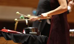 Tencere tavayla senfoni! AASSM’de alkış fırtınası