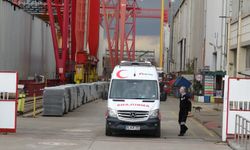 Tersanede korkutan kaza: Gemi iskelesi çöktü, yaralı işçiler var