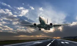 Antalya Havalimanı’nda panik anları! Uçağın iniş takımı arızalandı