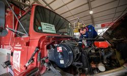 Yangınla savaşın görünmeyen cephesi! İzmir’in itfaiye atölyesi