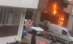 Alevler ikinci kata kadar yükseldi! Şehzadeler’de yangın paniği