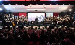 Aliağa'da Şekip Ayhan Özışık rüzgarı: 98 kişilik dev korodan unutulmaz kış konseri!