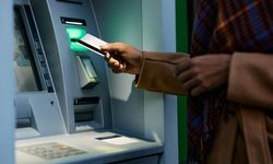 ATM’de o 15 saniyeyi kaçıran yandı: Kartı anında içeri çekiyor