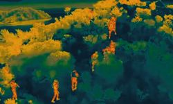 Bakan Yerlikaya duyurdu: İzmir dahil 15 ilde göçmen kaçakçılığı şebekesine darbe!