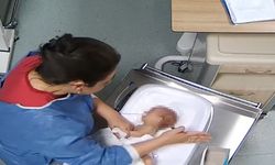 Bebek şiddeti davasında karar çıktı! Yürek dayanmayan görüntüler sonrası hemşire tutuklandı!