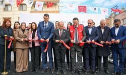 Bornova’da “Kent Kasap” hizmete açıldı! Karabat: 'Bu açılış yoksulluğun fotoğrafıdır!'