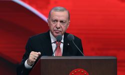 Cumhurbaşkanı Erdoğan: "Milletin parasıyla tropik adalarda sefa süren jet sosyeteye rağmen yolları biz yaptık"