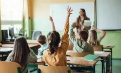 Devamsızlıkla mücadelede yeni dönem! MEB düğmeye bastı