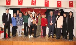 Dikili Umut Tiyatrosu’ndan cezaevlerine umut sahnesi