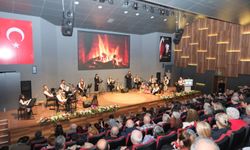 Dikili’de türkü rüzgarı esti: Grup Mihman’dan unutulmaz müzik şöleni!