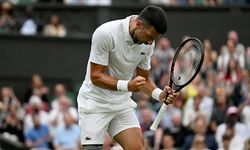 Novak Djokovic tarih yazmaya devam ediyor! 38 yaşındaki raket Avustralya Açık'ta finale yükseldi
