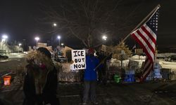 ABD'de tansiyon yüksek! Minnesota Valisi Tim Walz ICE ajanlarını durdurmak için düğmeye bastı