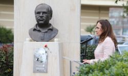 Karşıyaka’da Uğur Mumcu’ya 33. yıl saygısı