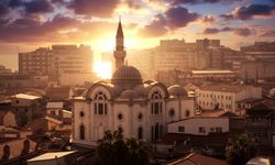 Konak’ta tarihle iç içe bir cami Kestanepazarı’nın bilinmeyen yönleri