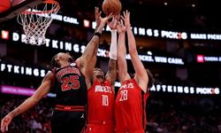 Alperen direksiyona geçti, Houston üç maç aranın ardından galibiyetle tanıştı