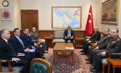 CHP’li Murat Bakan’dan protokol skandalına sert eleştiri