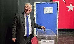 İzmir Berberler Odası'nda mevcut başkan Şükrü Bilgin yola devam dedi!