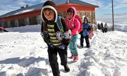 Veliler ve öğrenciler dikkat! Kar o gün Türkiye'yi vuracak! Yarı yıl tatili uzayabilir!