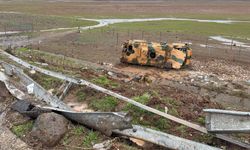 Askeri araç şarampole devrildi! 10 asker yaralandı!