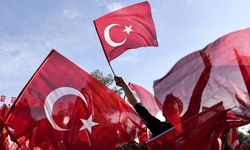 Bakan Tekin: 'İlk ders bayrak sevgisi temasıyla başlayacak!'