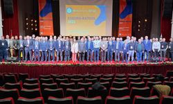 Avrupa ve Türkiye’den ürologlar İzmir’de buluştu! DEÜ’de tarihi toplantı