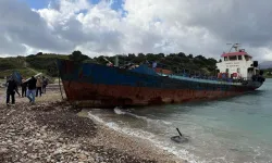 Demircili Koyu’ndaki hurda gemi tartışması büyüyor: Çeşme Kent Konseyi'nden kaldırma çağrısı