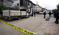 Gündüz vakti korkunç tablo! Kamyonda cansız beden bulundu