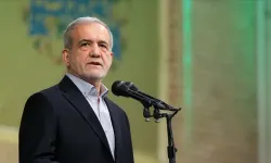 İran Cumhurbaşkanı Pezeşkiyan'ın yayını kesildi!