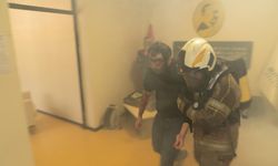 Çök-kapan-tutun uygulandı, bina tahliye edildi! İzmir Büyükşehir’den afet tatbikatı