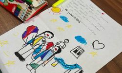 İzmir’de minik yüreklerden sevgi mektupları