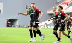 Karşıyaka evinde kazandı, zirve takibini sürdürdü!