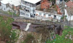 İzmir Konak’ta yol çöktü! Mahalle ayağa kalktı