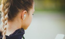 Kulaklık kullanımı sağlığı tehdit mi ediyor?  Uzmanı değerlendirdi: " Sağlık sorununa neden oluyor"