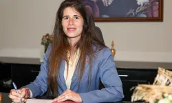 SON DAKİKA Uyuşturucu soruşturmasında Çeşme Belediye Başkanı Lal Denizli adliyede!