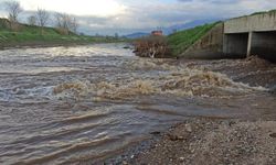 Ödemiş’te baraj tahliyesi sele dönüştü! Tarım arazileri zarar gördü