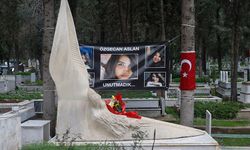 11 yıl geçti, acı ilk günkü gibi! Özgecan Aslan mezarı başında anıldı