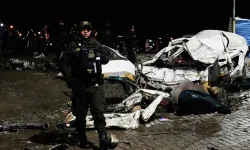 SON DAKİKA Para taşıyan uçak düştü: 15 ölü, 30 yaralı!