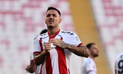 Süper Lig'in yıldızı kaza geçirdi!