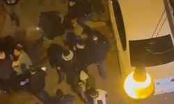 Trafikte kavga! Kaldırımdaki yayaları eziyordu!