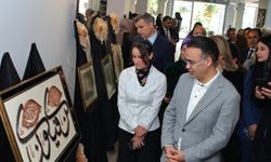 1500. yıla özel 60 eser: İzmir İl Milli Eğitim Müdürlüğü sergi salonu kapılarını açtı