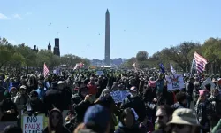 ABD'de "Krallara Hayır" sloganı ülkeyi sardı!