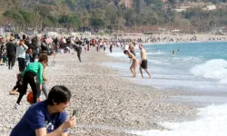 Antalya'da mart ayında denize girilir mi 2026? Su sıcaklığı ve hava durumu ne söylüyor!