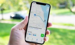 Apple Haritalar'a reklamlar geliyor! Google'ın yıllardır uyguladığı model artık Apple'da
