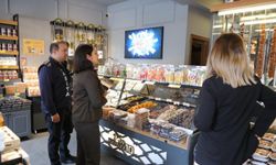 Bayraklı'da zabıta ekiplerinden bayram mesaisi!